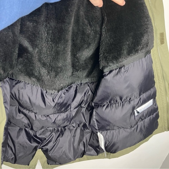 Eddie Bauer Olive Green faux fur trimmed coat down filled kids size 14/16 - Picture 5 of 8